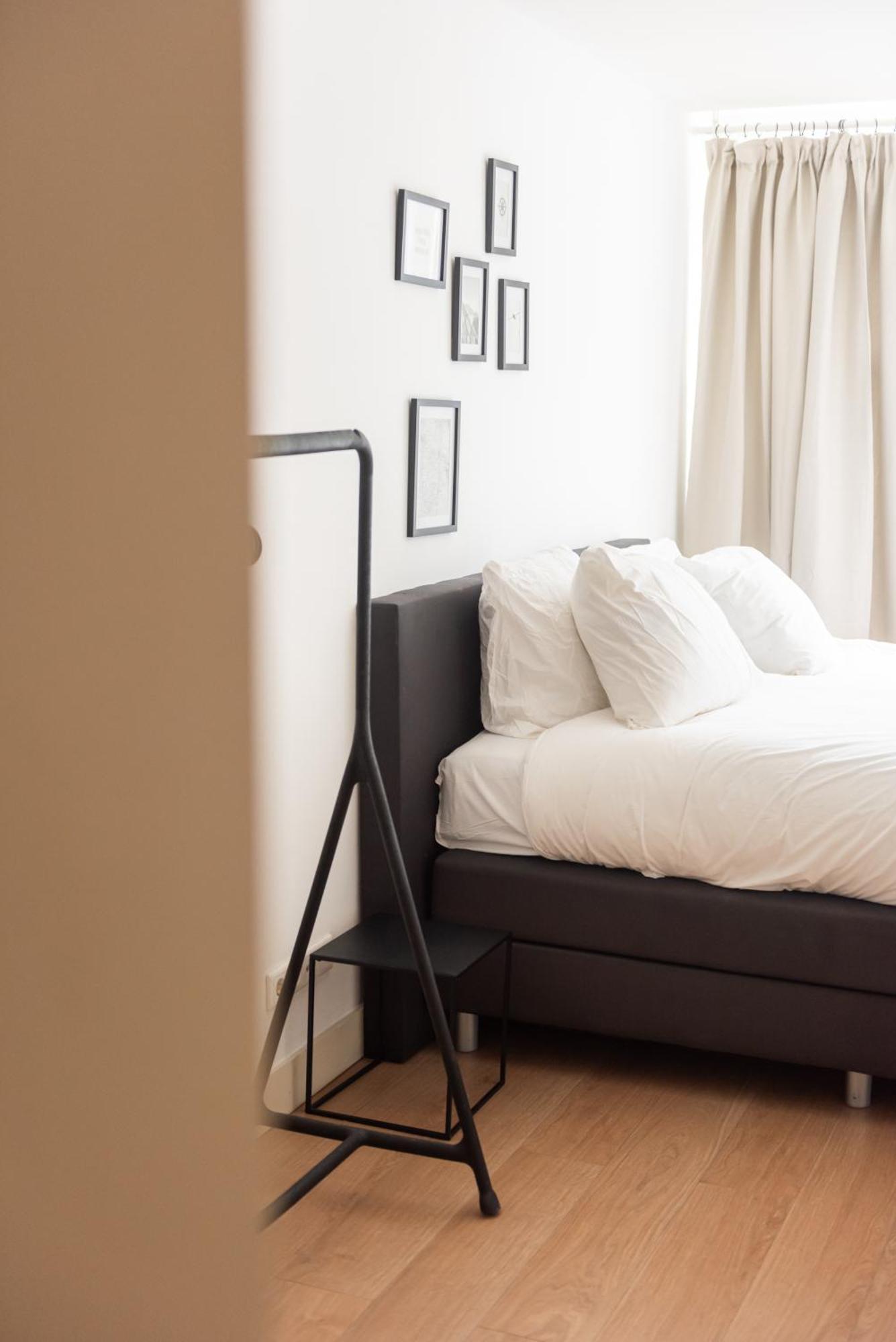 Canal View Apartment Amsterdam Dış mekan fotoğraf
